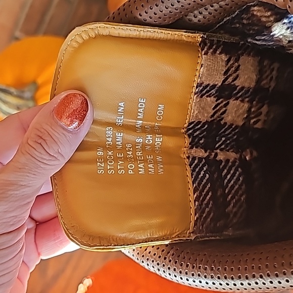 NWOT Mix It Up Awesome BOOTS Size 9M - Picture 10 of 13